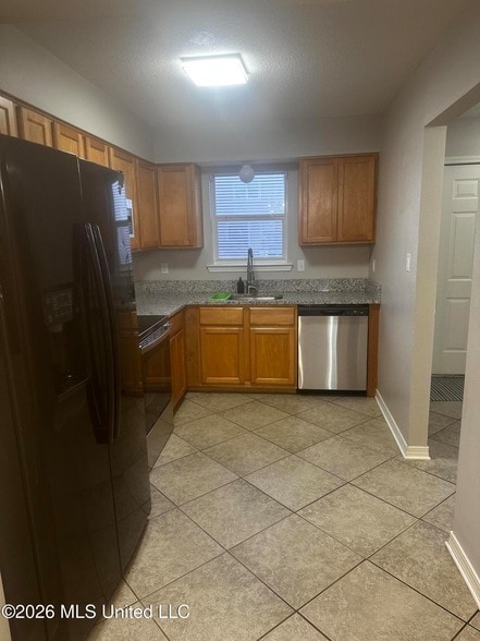 Building Photo - 1625 Martin Bluff Rd