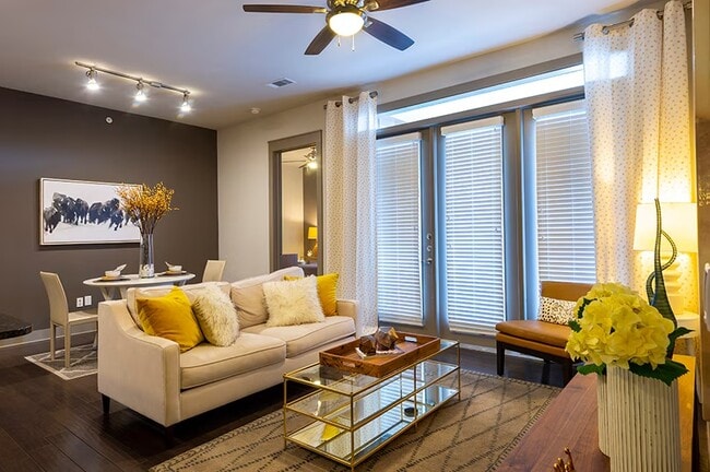 Photo - Downtown Steal: Up to 6 Weeks FREE Rent! Apartment