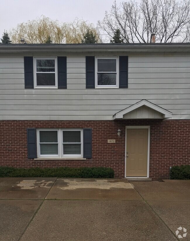 Building Photo - 1472 Nicholson St