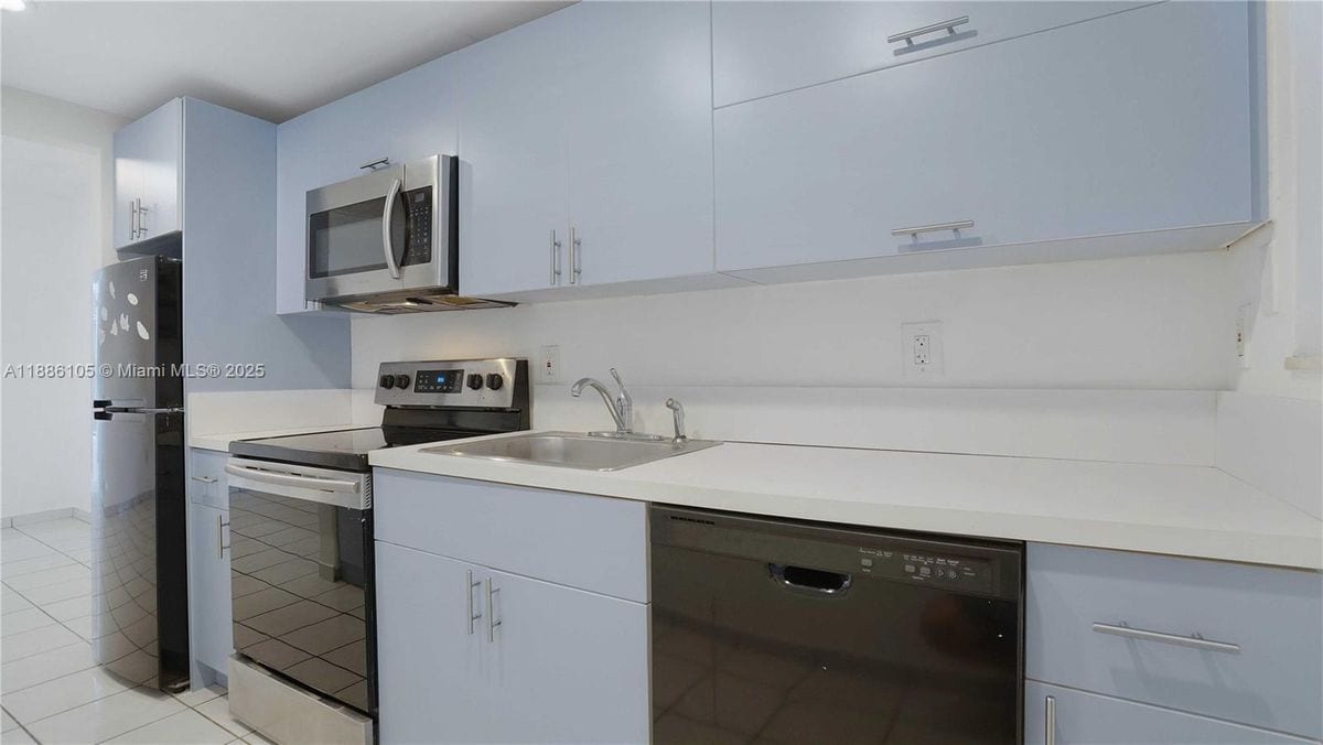 Foto del edificio - 1340 Lincoln Rd