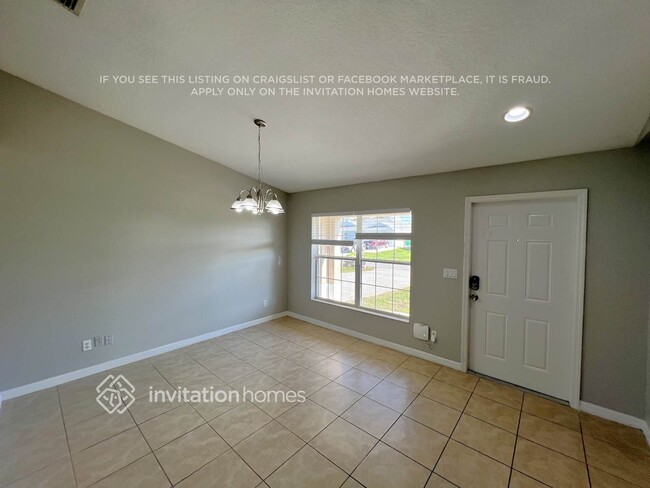 Foto del edificio - 931 SW Gaitor Ave