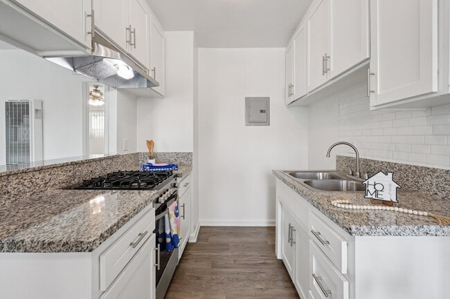 cocina - Imperial Palms Apartments