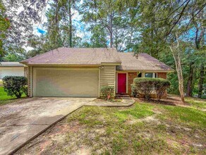 Building Photo - 3200 Langley Cir