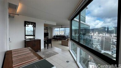 Building Photo - 88 Piikoi St
