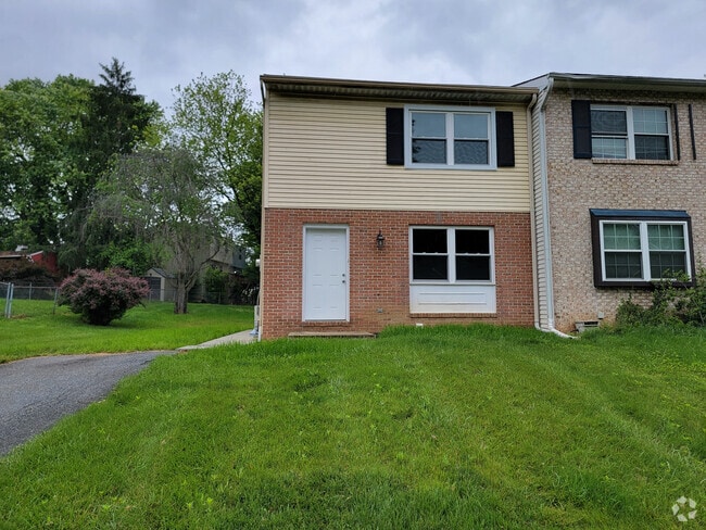 Building Photo - 1007 Monticello Ln