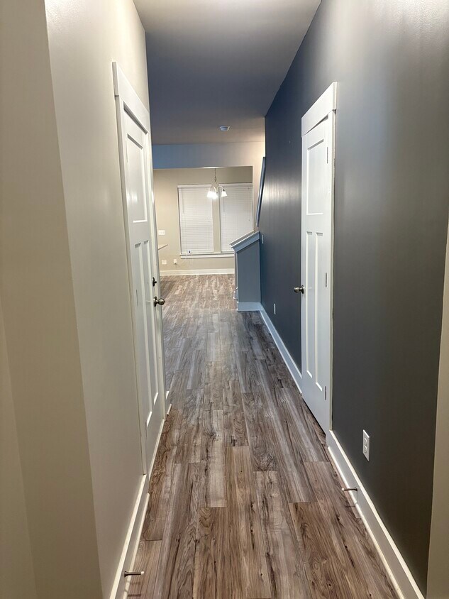 Foto principal - 349 Hague Dr