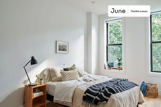 Building Photo - Peaceful ROOM at The Dean House