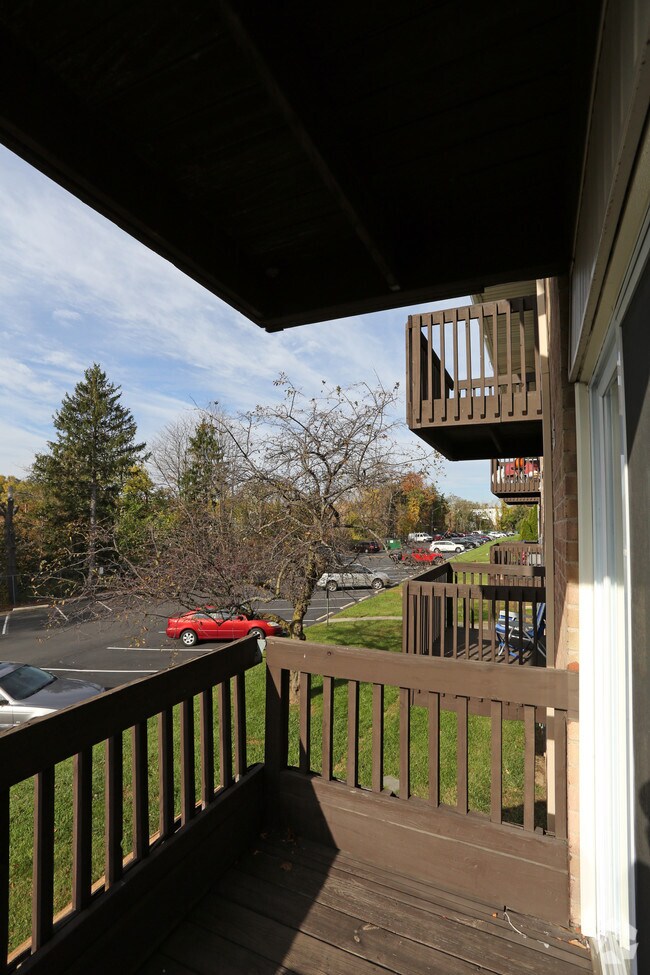 Top of the Hill Apartments Apartments Feasterville, PA