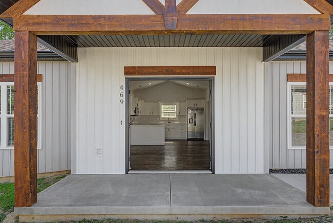 Building Photo - Magnolia Ridge