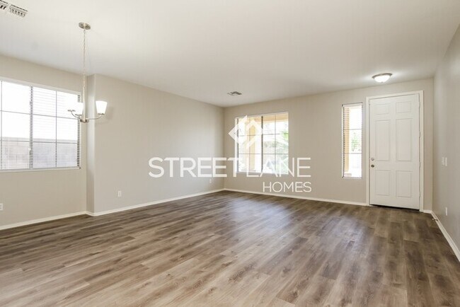 Building Photo - 14862 N 152nd Ln