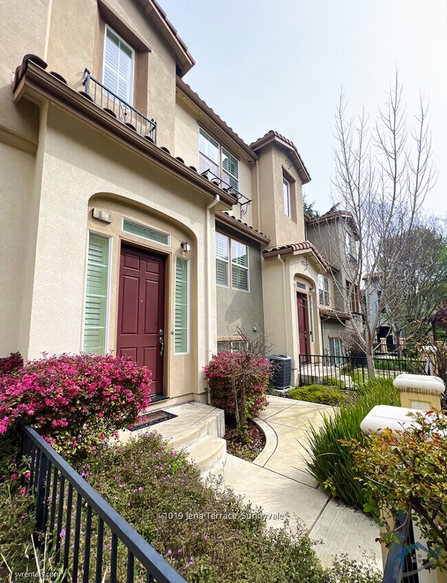 Building Photo - 1019 Jena Ter