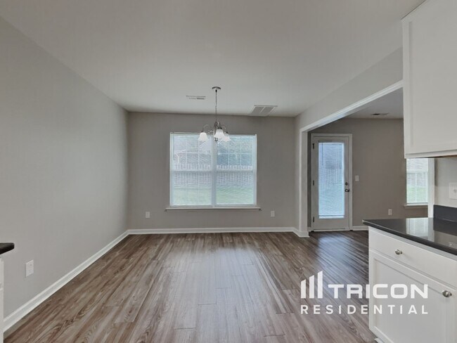 Foto del edificio - 851 Red Oak Tree Dr