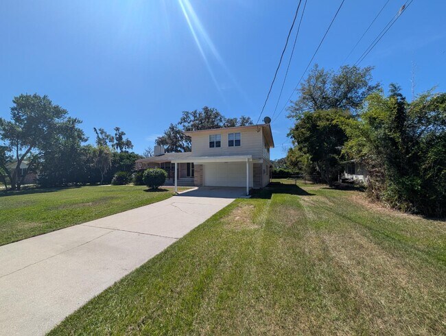 Foto del edificio - 2834 Woodland Dr