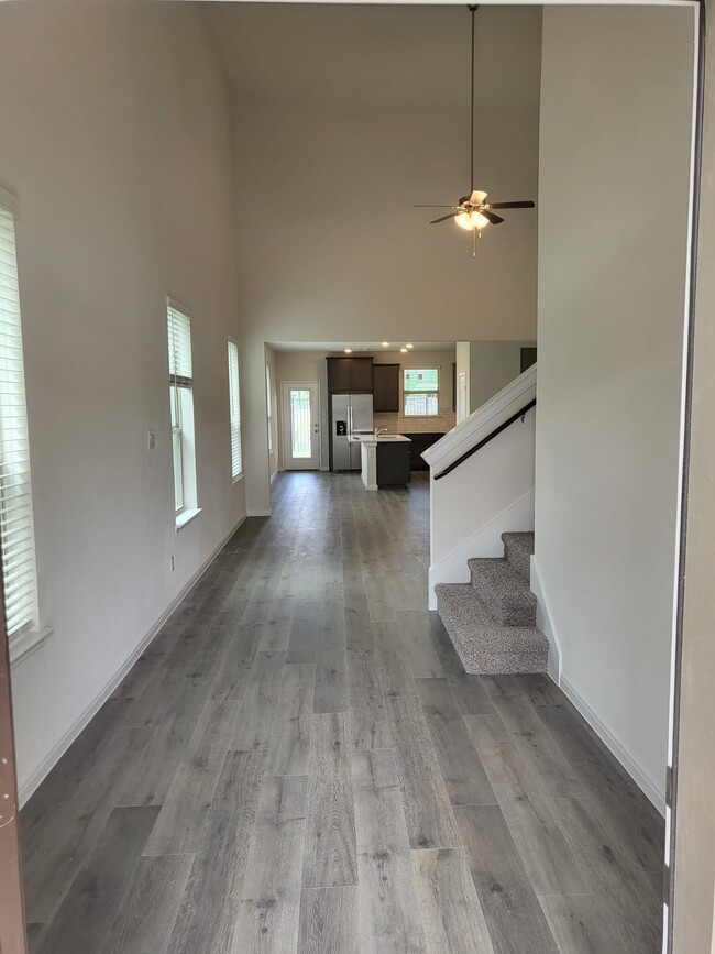 Building Photo - 2232 Deya Dr