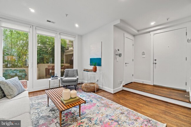 Foto del edificio - 426 M St NW