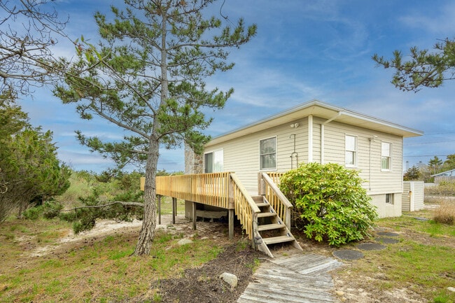 Building Photo - 4 Osprey Rd