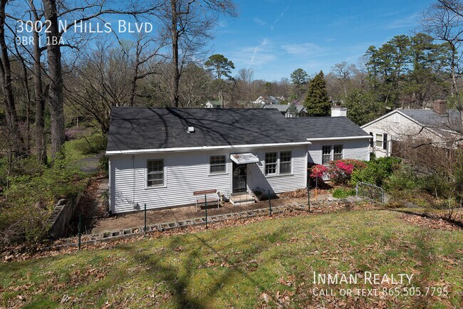 Foto del edificio - Charming 3 bedroom home in North Hills.