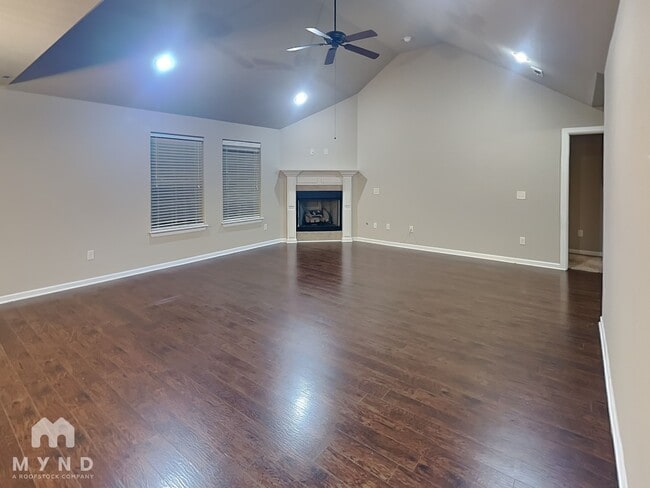 Building Photo - 1020 Tarah Knolls Cir