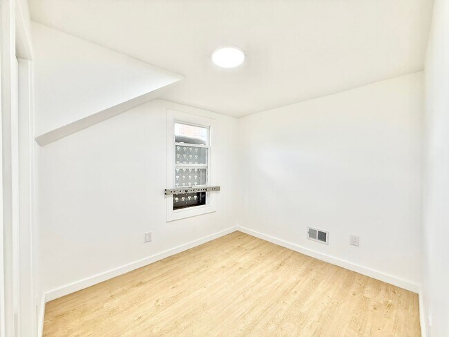 Foto del edificio - 712 S 14th St