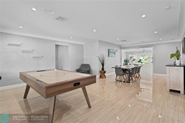 Foto del edificio - 817 NW 30th St