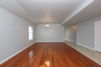 Building Photo - 7430 Pouter Dr
