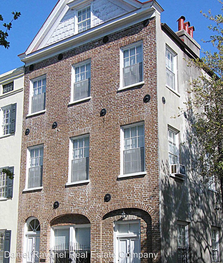 Primary Photo - 34 Chalmers St