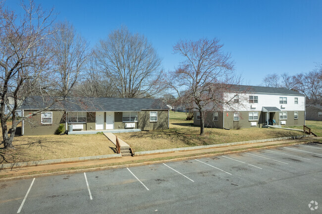 Exterior - Hampton View Apartment