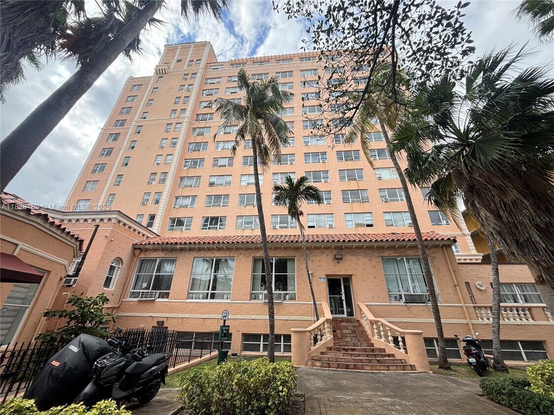 Foto principal - 800 Washington Ave