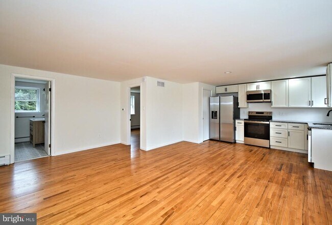Foto del edificio - 4776 Old Easton Rd