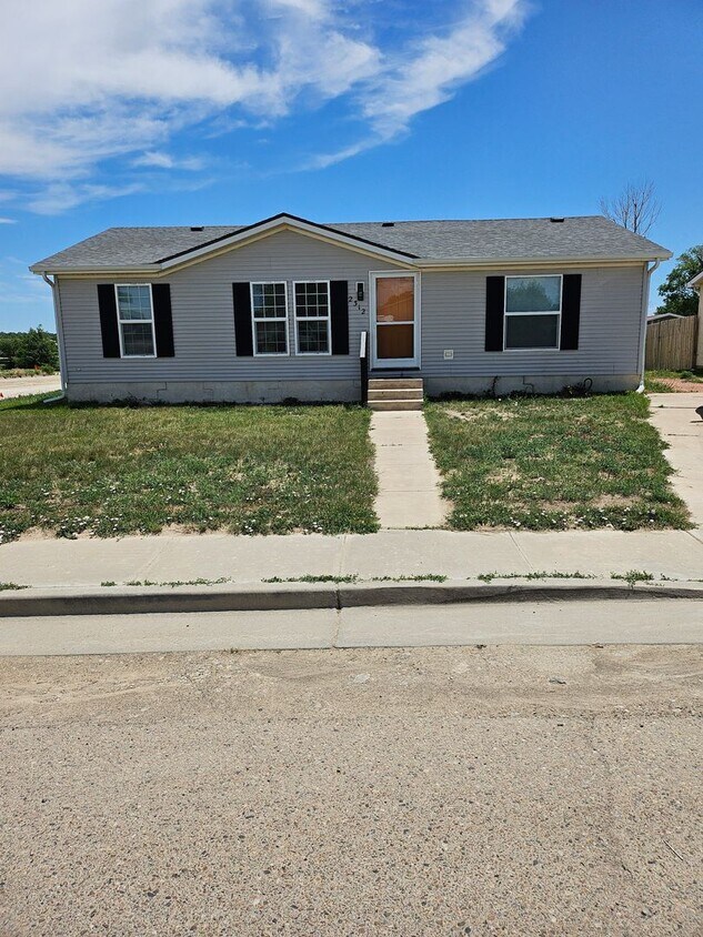 Foto principal - ALL PROSPECTIVE TENANTS MUST SUBMIT A $58 ...
