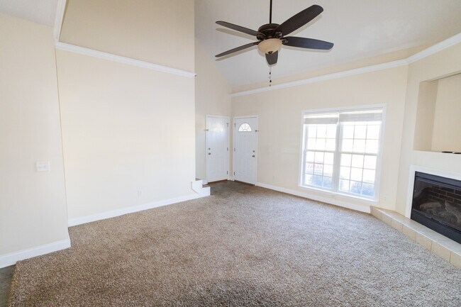 Foto del edificio - 8100 Burkhalter Rd