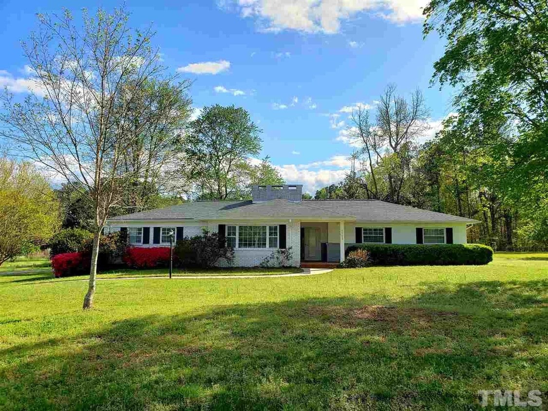 1733 Mt Carmel Church Rd, Chapel Hill, NC 27514 House Rental in