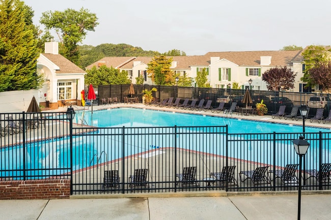 Photo - 1455B N Van Dorn St Townhome