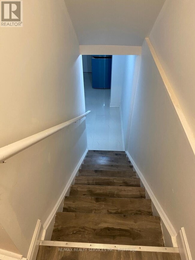 Photo du bâtiment - 76 Boathouse Rd