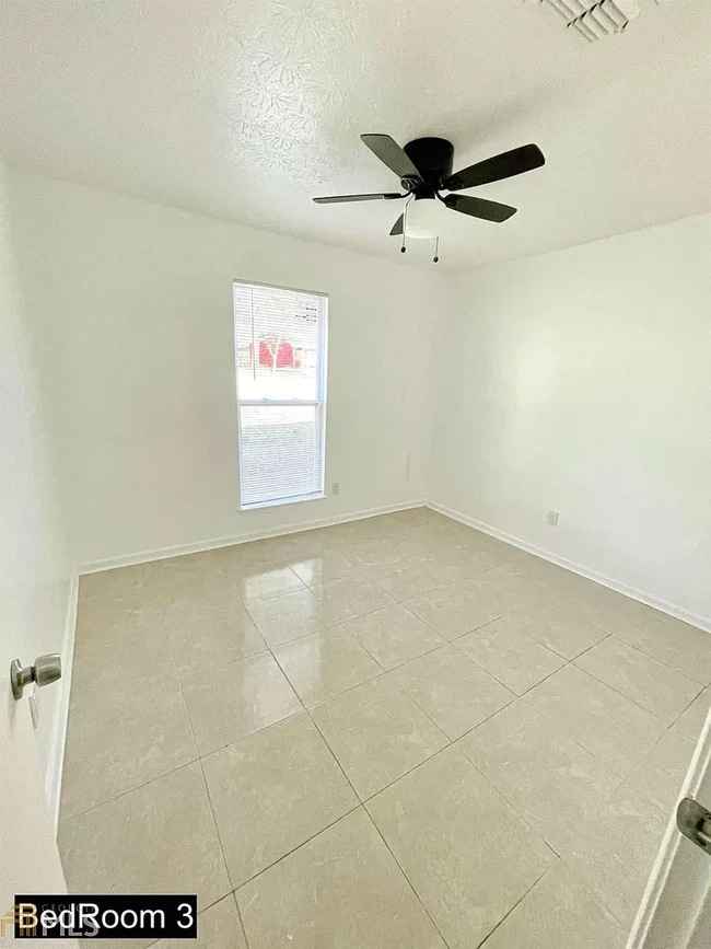 Building Photo - 5654 Cobb Mdw