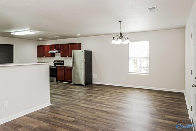 Foto del edificio - 100 Waterway Dr