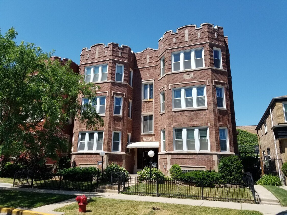 Primary Photo - 7930 S Wood St