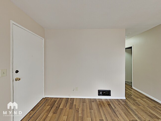 Building Photo - 9550 Carroll Canyon Rd