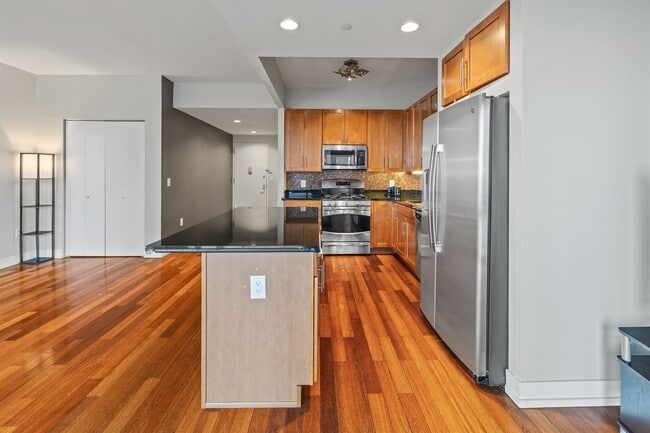 Foto del edificio - 389 WASHINGTON St