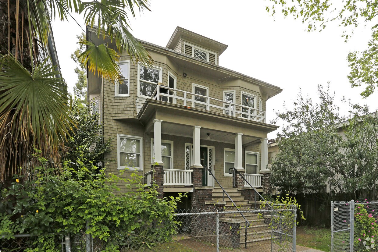 Primary Photo - 1315 F St