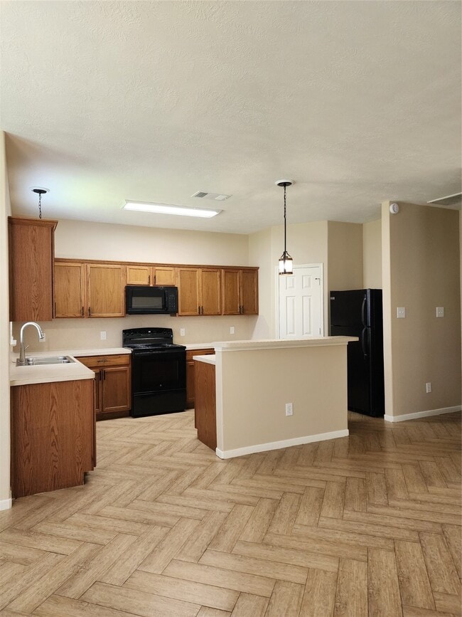 Building Photo - 8006 Indian Desert Dr