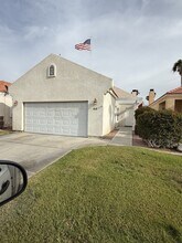 Building Photo - 1825 E Shore Villas Dr