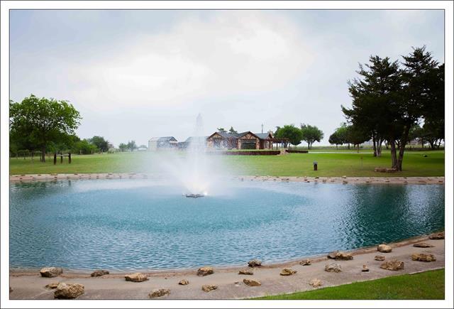 Foto del edificio - 6281 E Lone Oak Rd