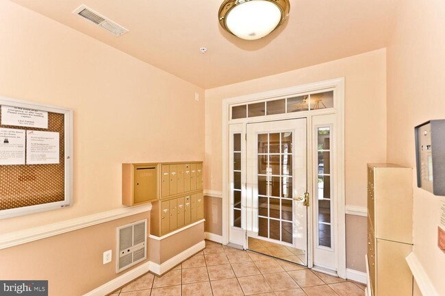 Building Photo - 15618 Everglade Ln