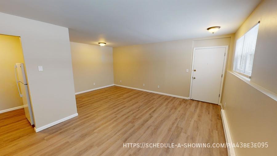 406 E Park St Unit 17, Marquette, MI 49855 Room for Rent in Marquette