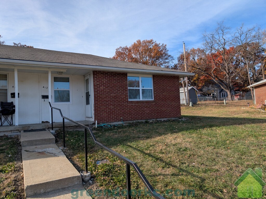 Foto principal - 412 Holiday Dr