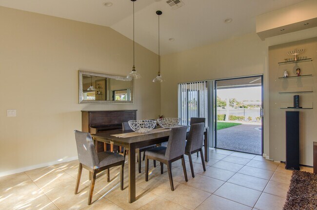 Foto del edificio - 11521 Island Lakes Ln