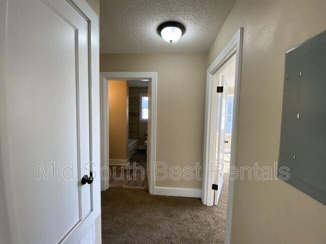 Foto del edificio - 2300 Moss St
