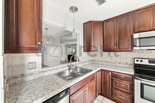 Building Photo - Unit 2143