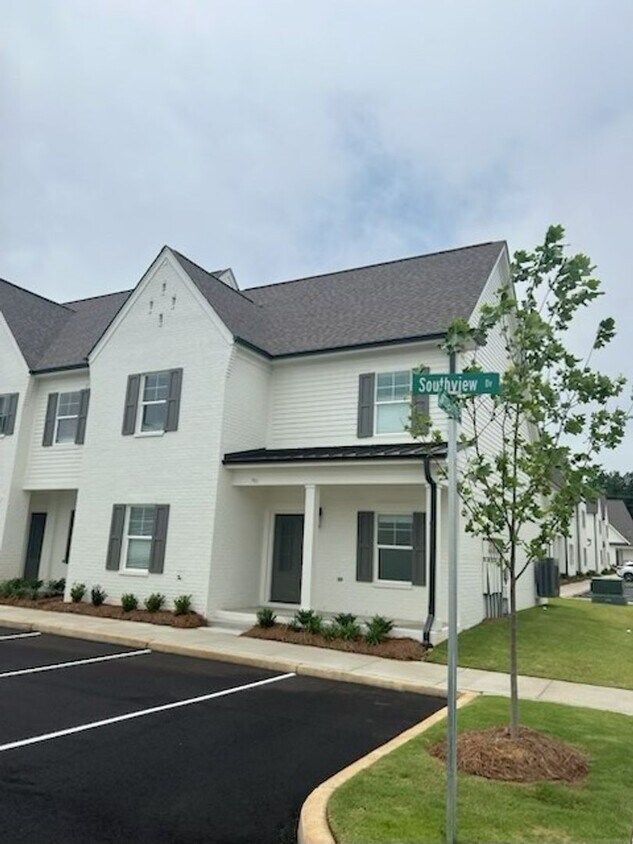 Foto principal - 3BR/3.5BA Unit in South Grove